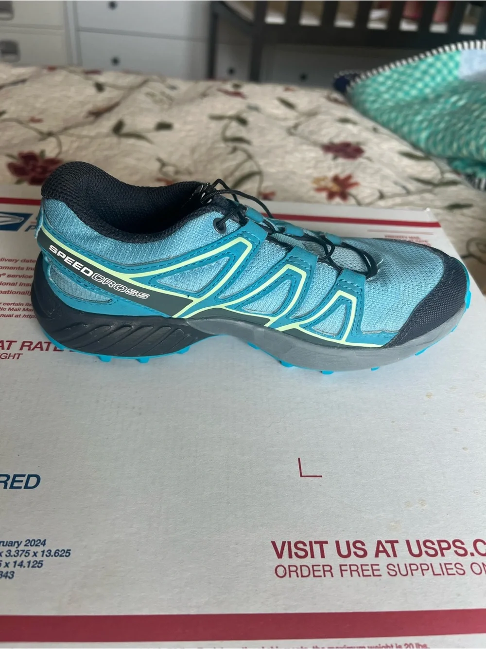 Salomon Speedcross Kids Size 1 Aqua Blue Trail Hiking Shoes Elastic Laces